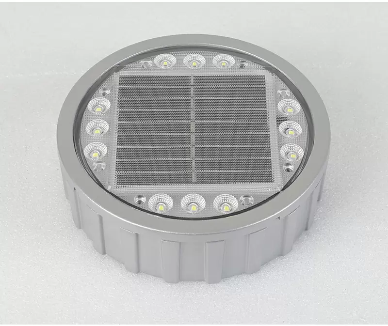 Solar underground light detail
