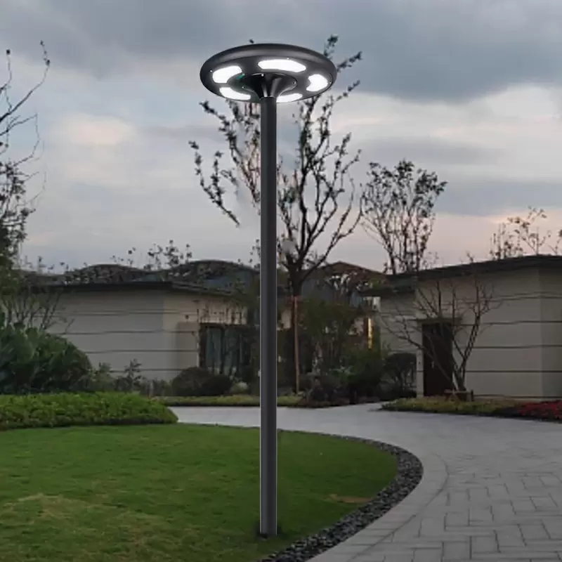 Solar garden light